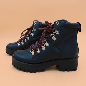 NWOT * STEVE MADDEN Ankle boots